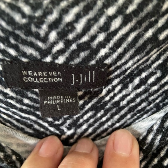 J Jill wherever top size L black/white, 3/4 sleeves - Picture 2 of 3